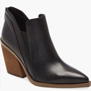 Vince Camuto Black Leather Gradina Block
Heel Bootie 9